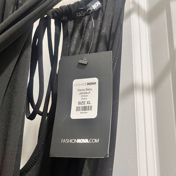 Elegant Black Women's Jumpsuit w/o tie string - Picture 3 of 4